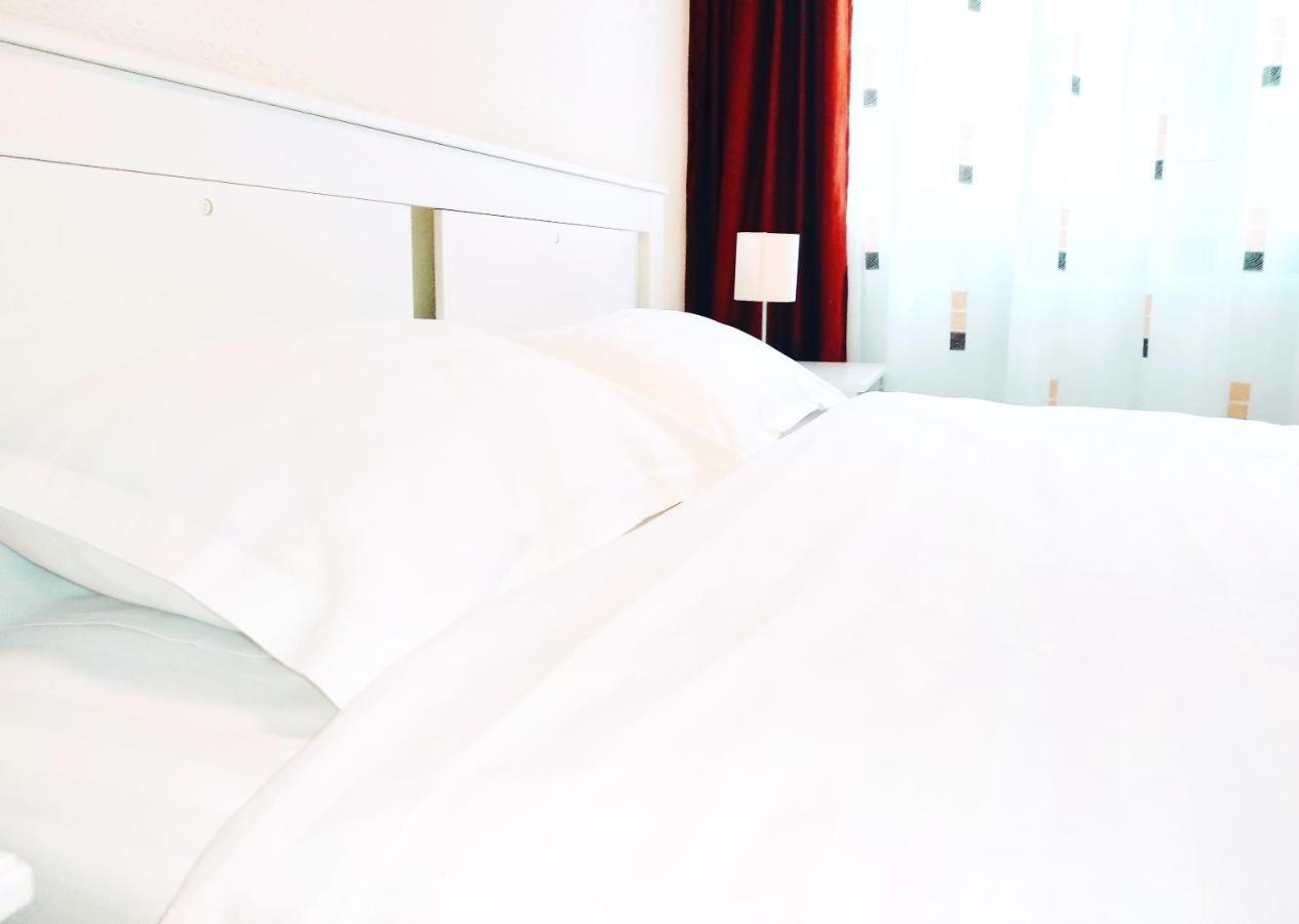 Smart Apartament Piatra Neamt Bagian luar foto